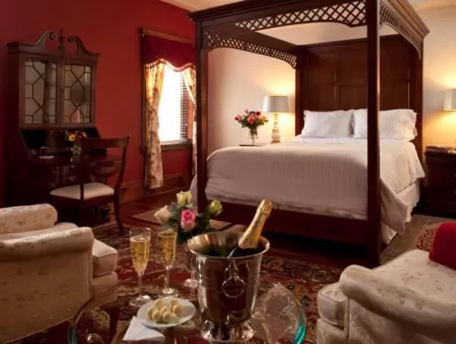 Bed & Breakfasts in Washington, DC - American Guest House
