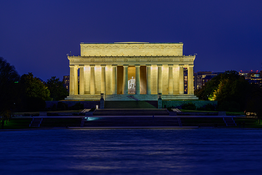 Lincoln Memorial at night