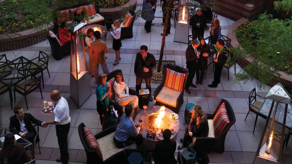 Evento en el Four Seasons Hotel en Georgetown - Guía de espacios para reuniones y eventos sostenibles y ecológicos en Washington, DC